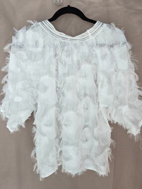 ViVI White Feather-Accent Tunic Top